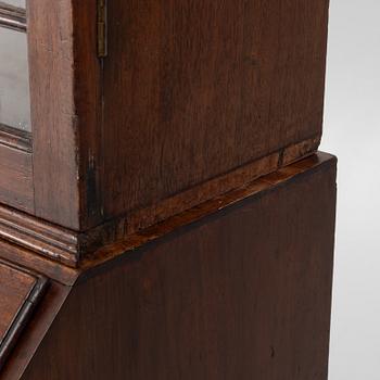 An English mahogany cabinet, 19th Century.