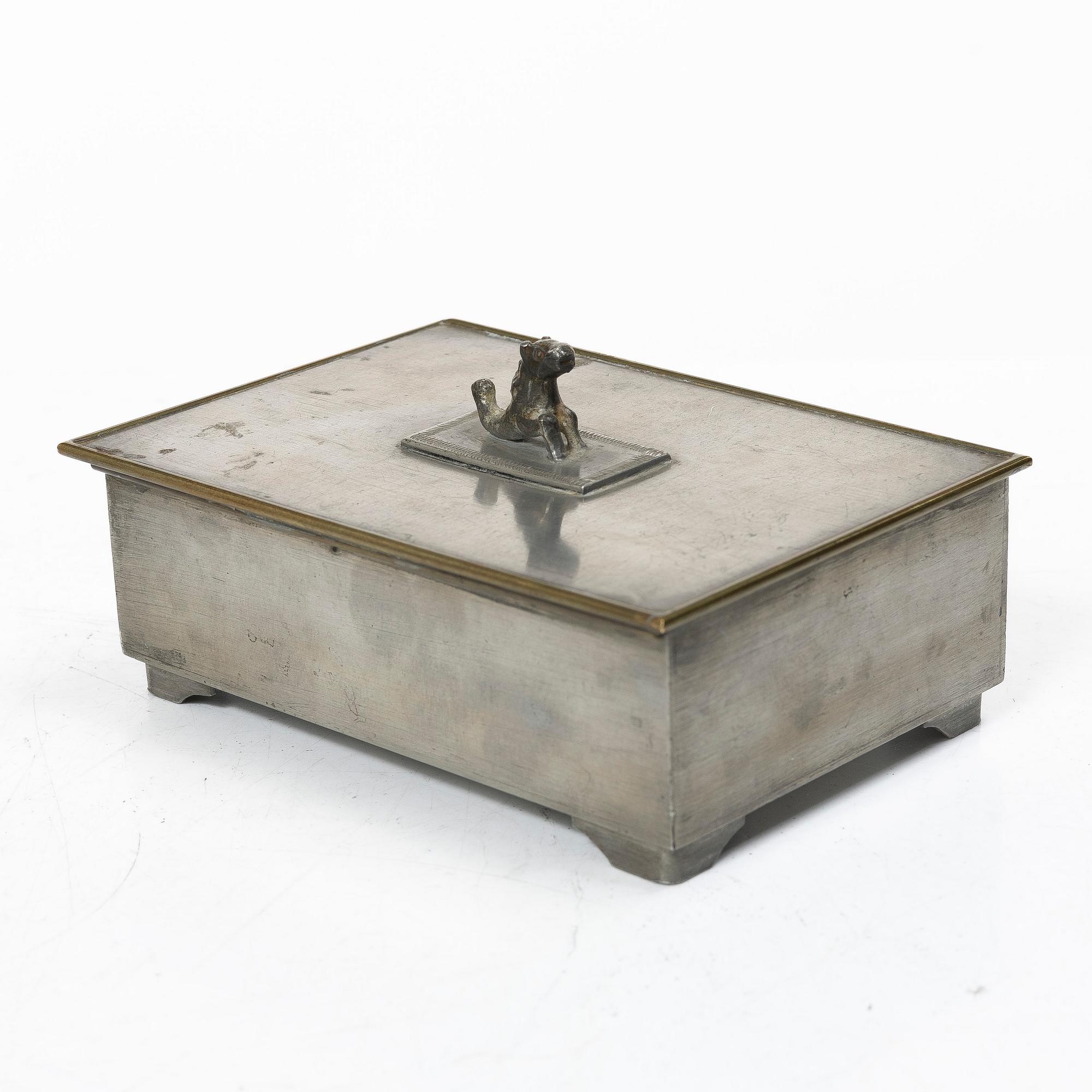 Nils Fougstedt, a pewter box, model A 273, Svenskt Tenn, Stockholm 1926.