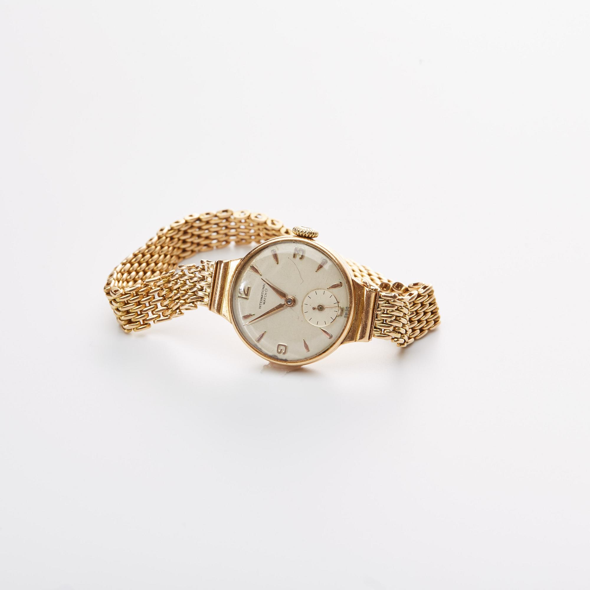 DAMARMBANDSUR, 18k guld. IWC 1950-tal. Boett o armband Helsingfors, Finland 1951, vikt ca 12 gr.