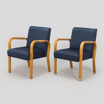 Alvar Aalto, a mid-20th century pair of model '46' armchairs for O.Y. Huonekalu- ja Rakennustyötehdas A.B.