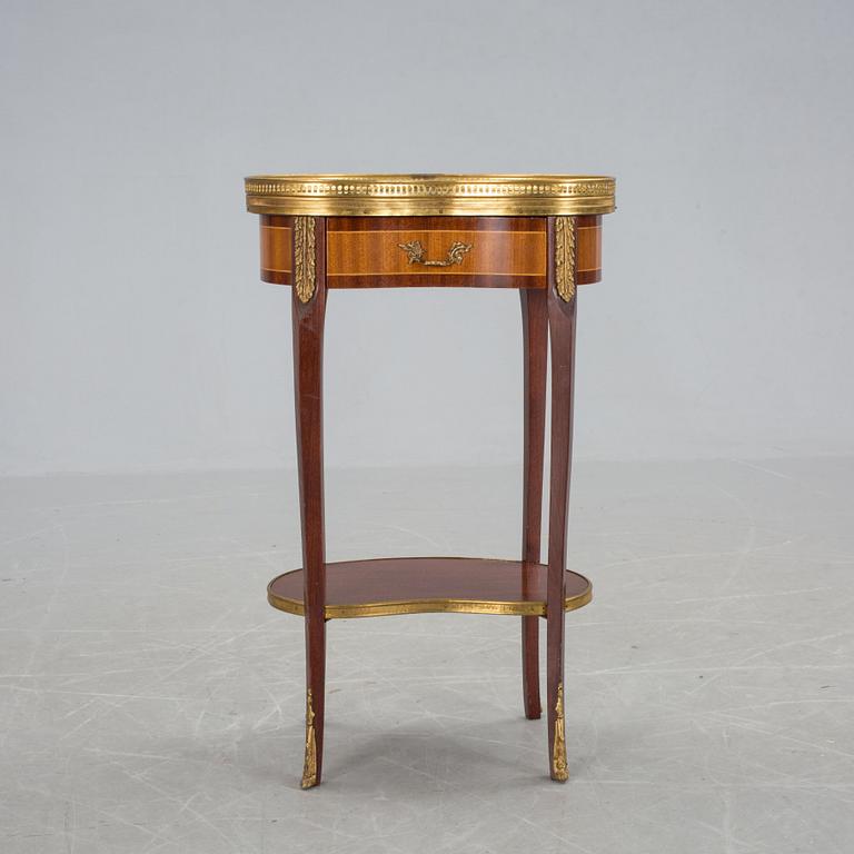 BORD, Louis XVI-stil, 1900-tal.
