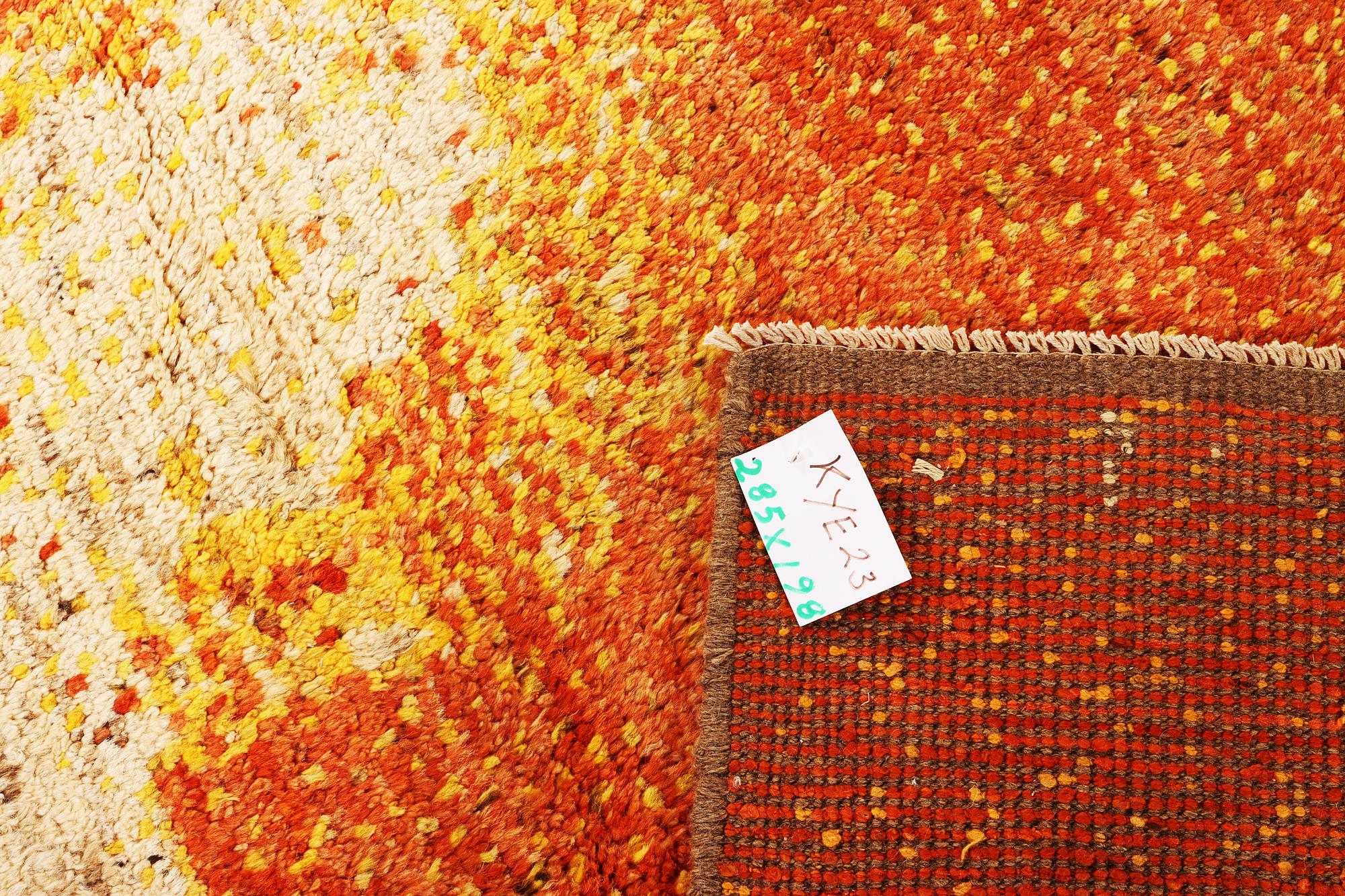 A modern design Moroccan carpet, a. 285 x 198 cm.