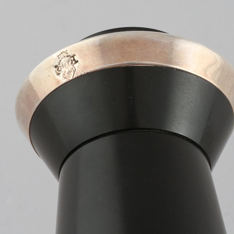 SALTSTRÖARE och PEPPARKVARN, silver och backelit, Svend Toxvaerd, Köpenhamn, 1900-tal.