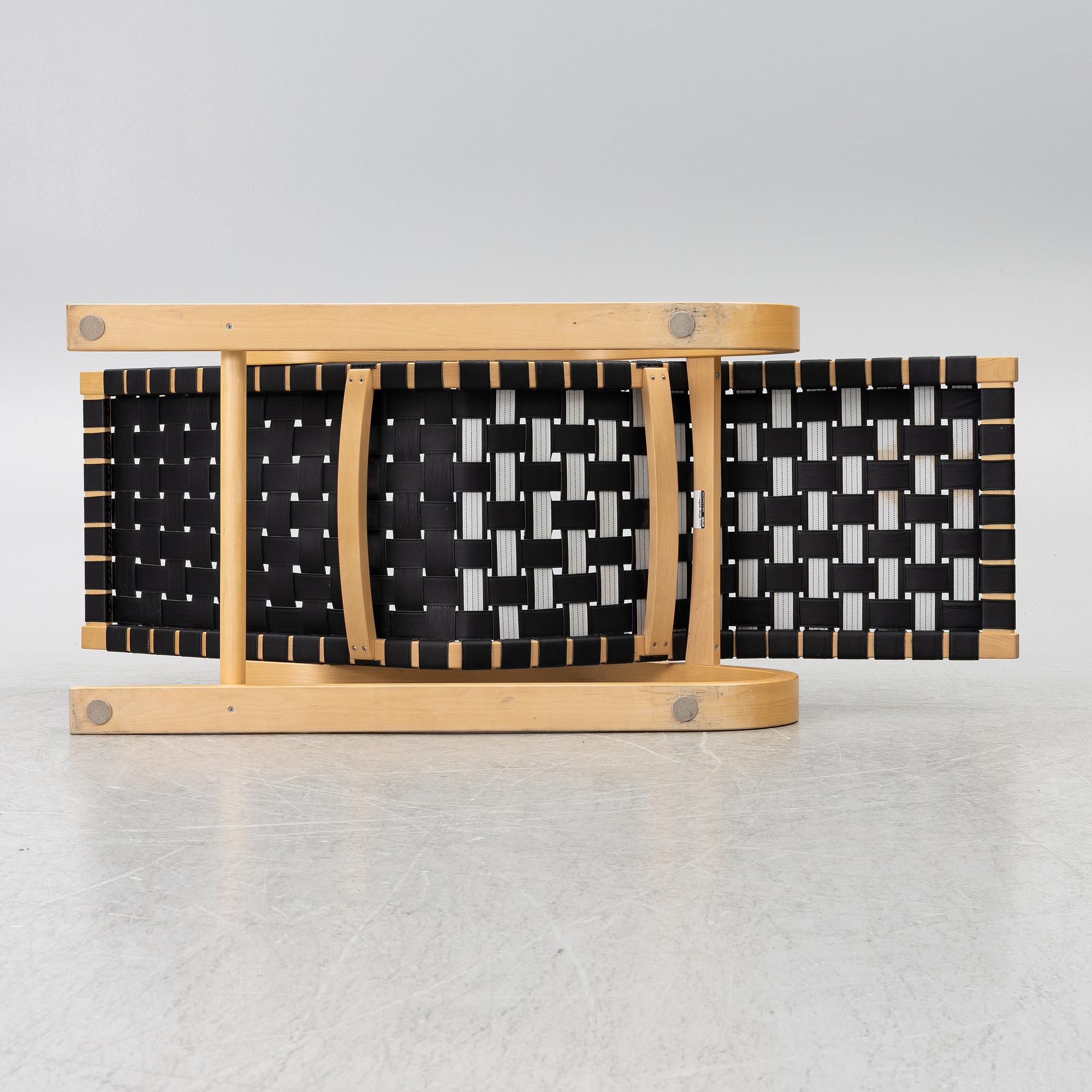 Alvar Aalto, vilstol, Modell 43, Artek, Finland, 2002.
