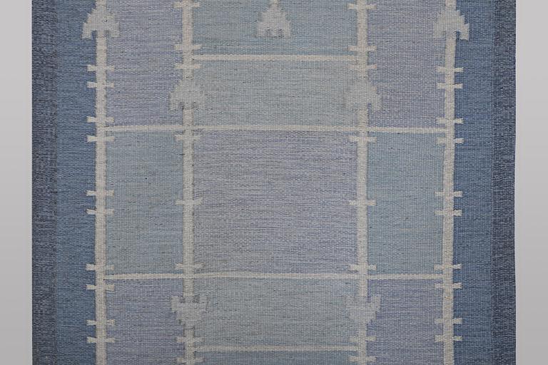 Ingegerd Silow, a flat weave carpet, signed IS, ca 210 x 140 cm.