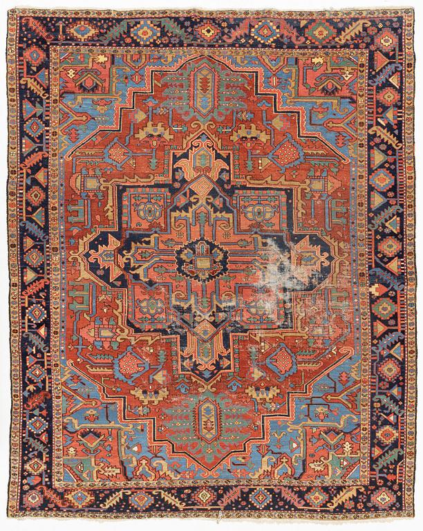 A semi-antique Karadja carpet, ca 376 x 297 cm.