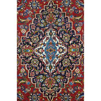 A carpet, Kashan, ca 425 x 315 cm.