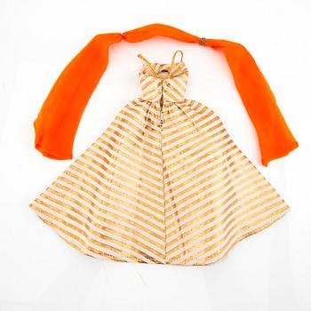 Barbiekläder 2 set. vintage "Holiday Dance", Mattel 1965-66, "Pan American Airways Stewardess" Mattel 1966.