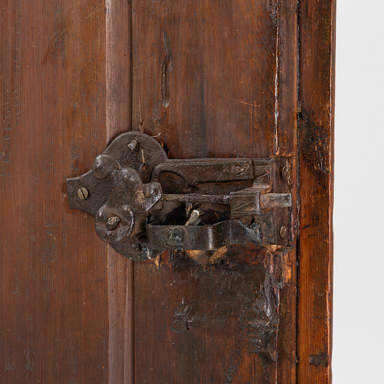 A 18th century cabinet.