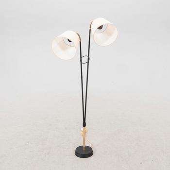 A mid 1900s floor lamp.