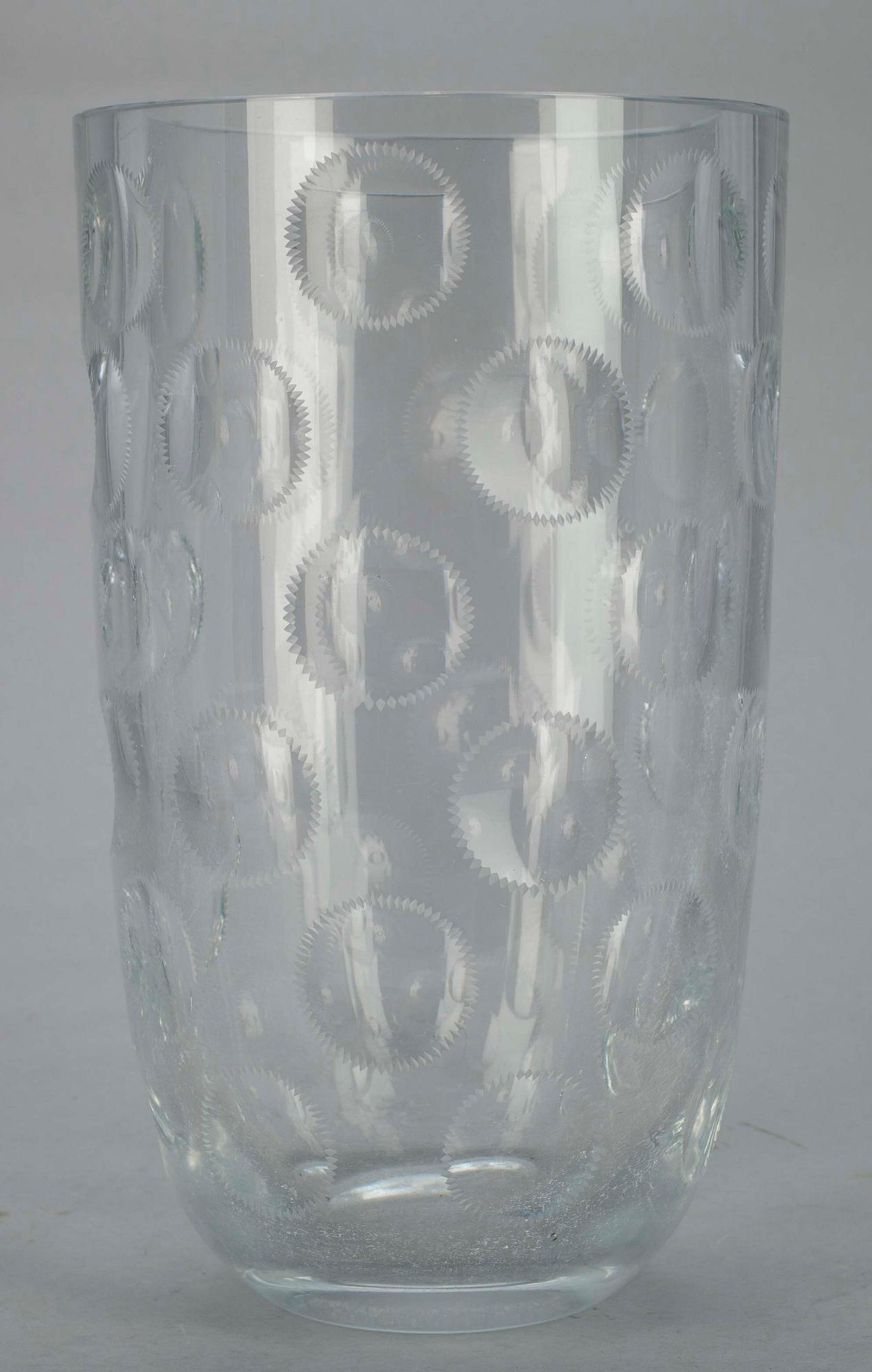 VAS, glas, Saara Hopea, osign, 1900-talets mitt.