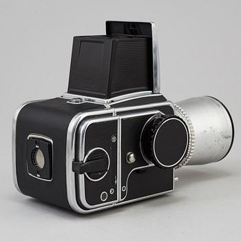 A Hasselblad 500C /M from  1973 with one cartridge from 1969 and Distagon 1:4 f=50 mm.