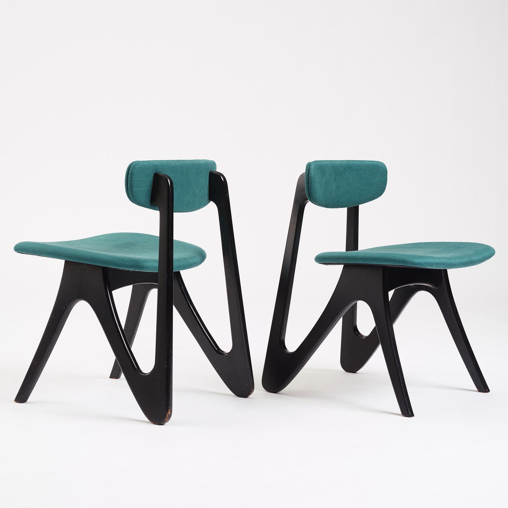 Helge Vestergaard Jensen, a rare set of six chairs, cabinetmaker Thysen Nielsen, Denmark 1954.