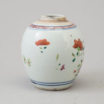 A JAR, China, Qing dynasty, 18th century.