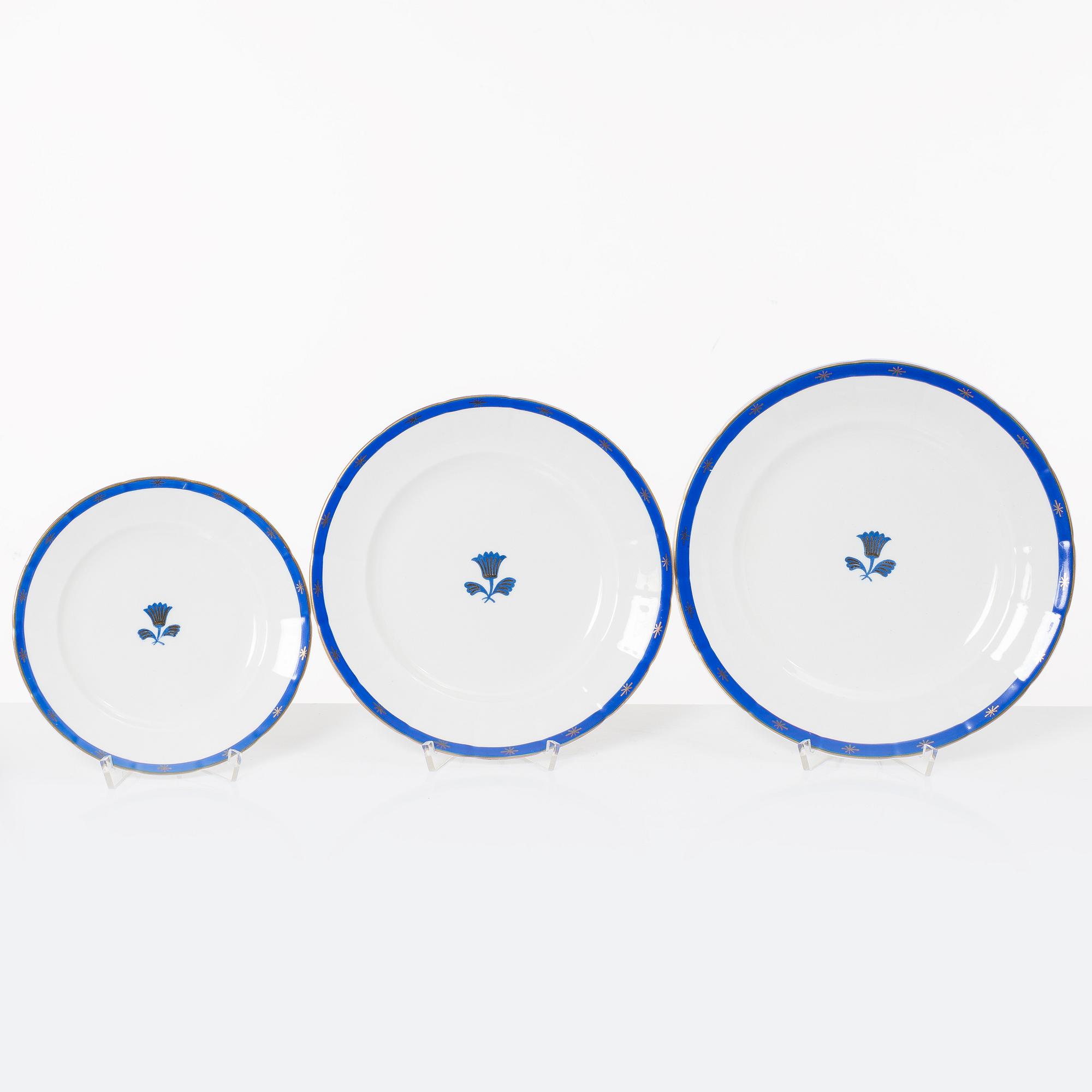 Wilhelm Kåge, mat- och kaffeservis, 65 delar, "Guldstjärna" Gustavsberg.