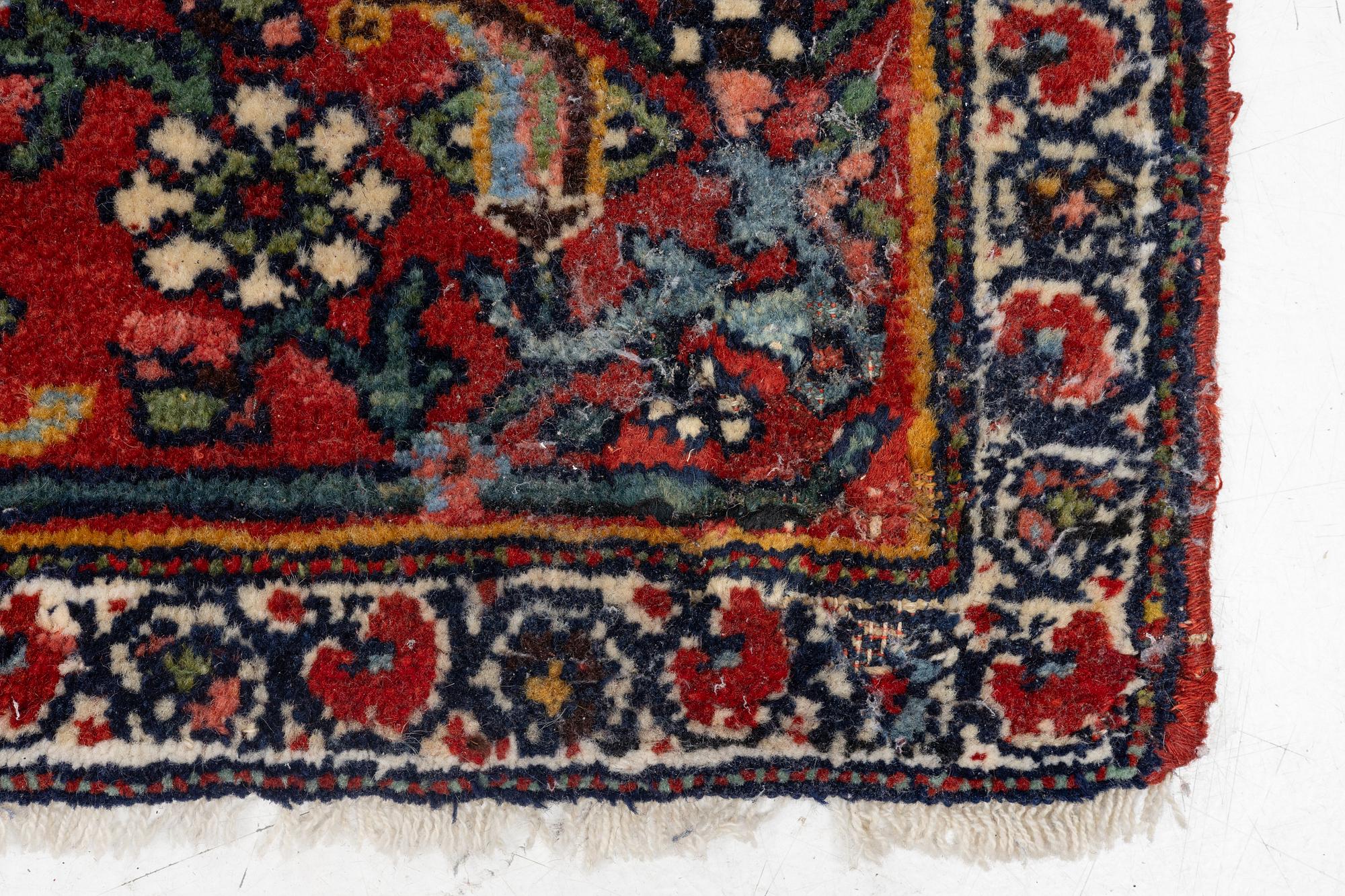 Carpet, Bidjar, approx. 387 x 223 cm.