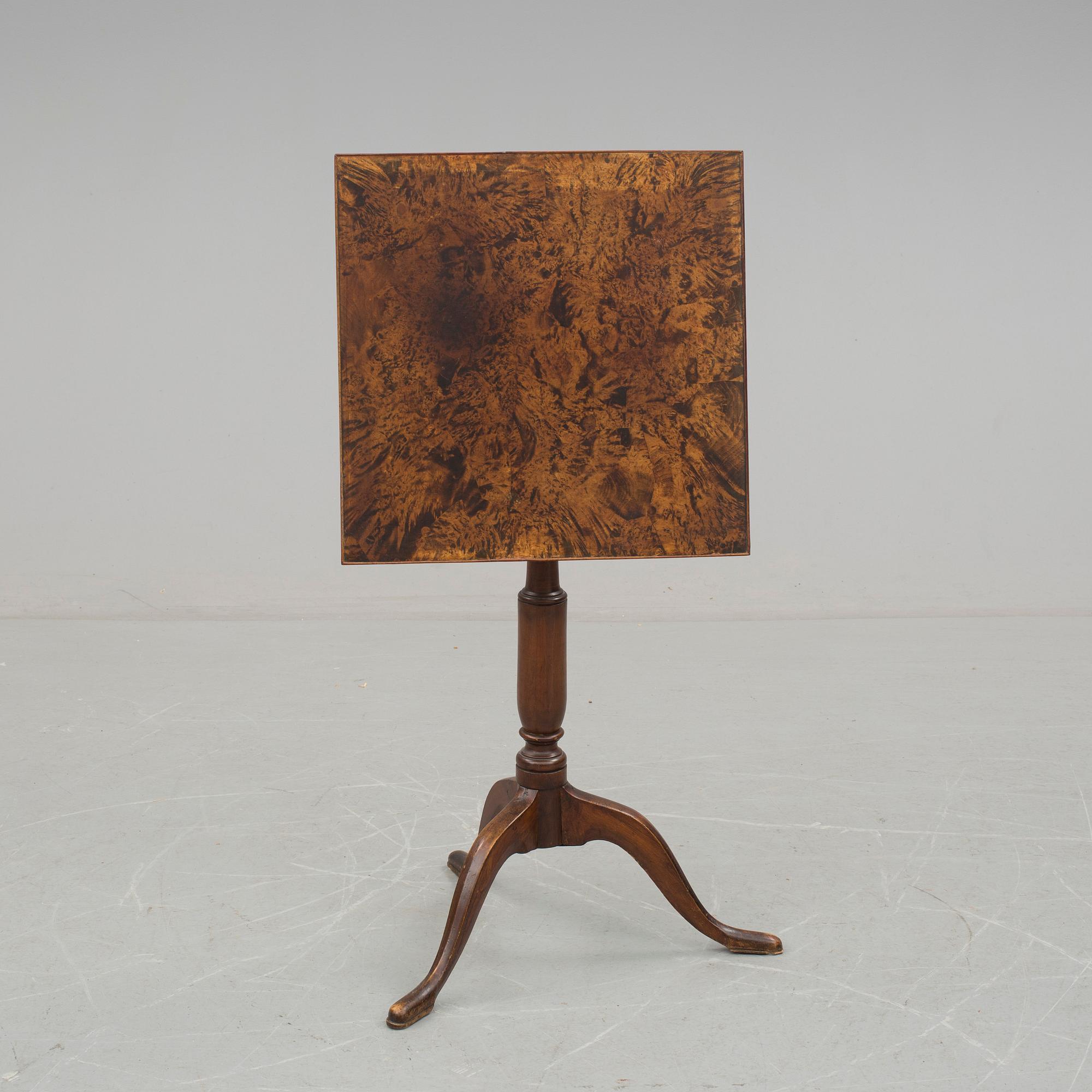 FÄLLBORD, 1800-talets första hälft.