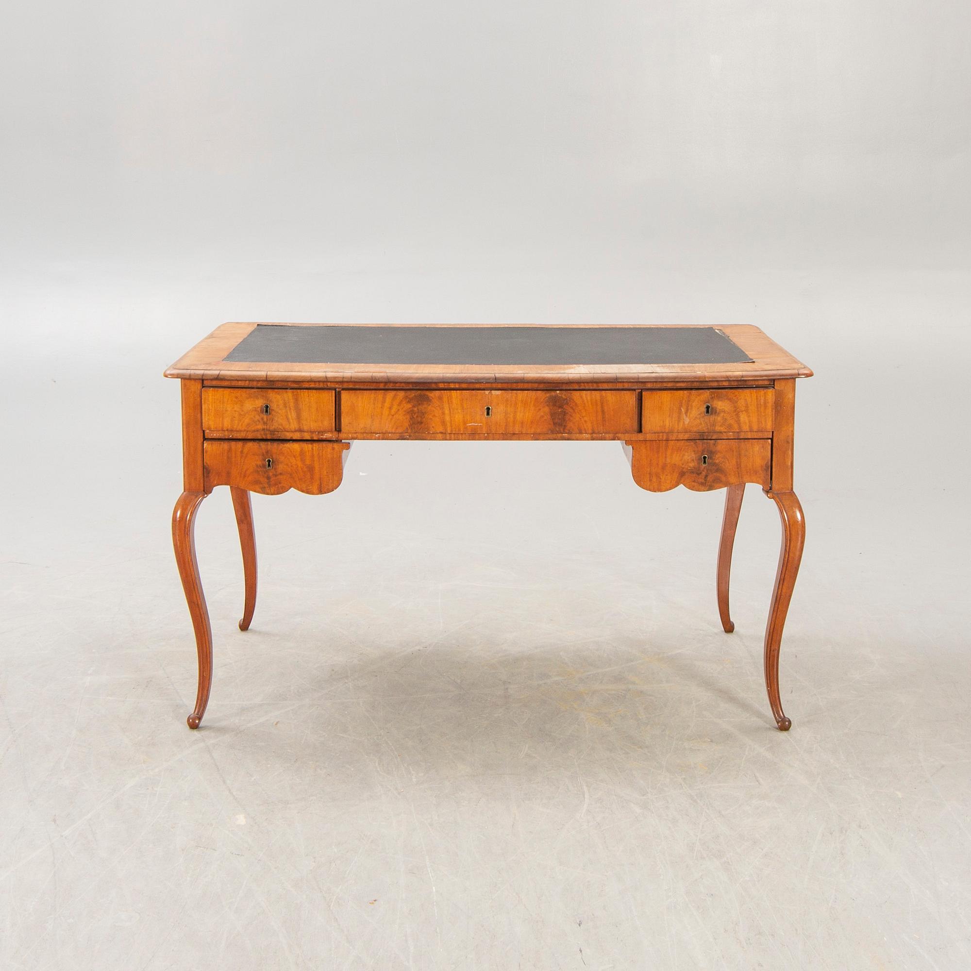 Skrivbord nyrokoko sent 1800-tal.