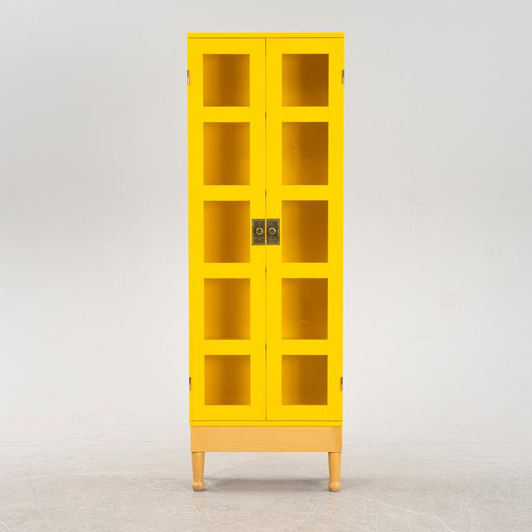 Mats Theselius, a 'National Geographic' cabinet from Källemo.