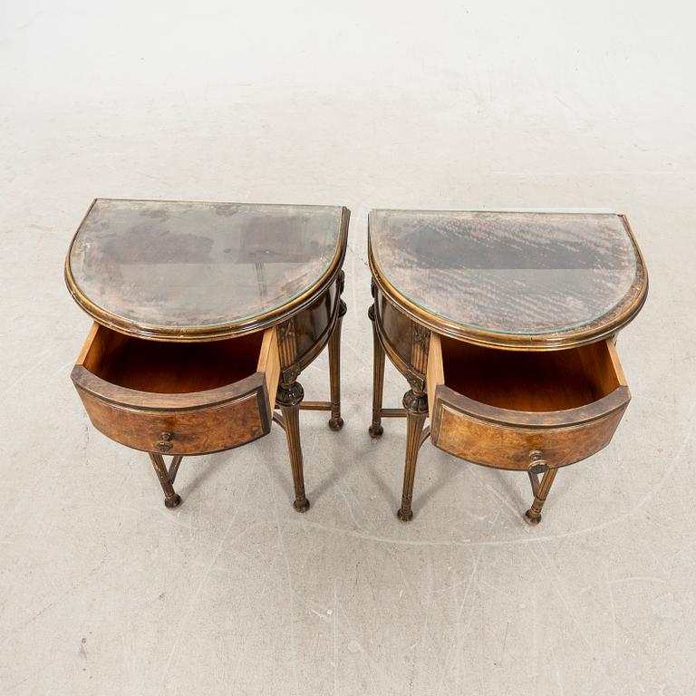 Sängbord Louis XVI stil 1940-tal.