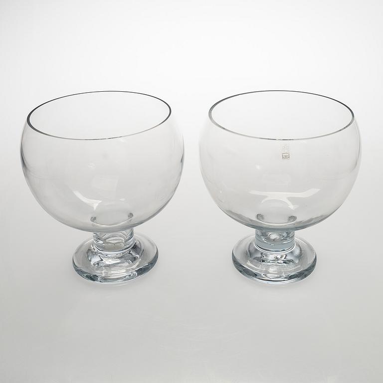 Erkkitapio Siiroinen, 1970s glass bowls, 2 pcs, "Old King Cole" Riihimäen Lasi, Finland.