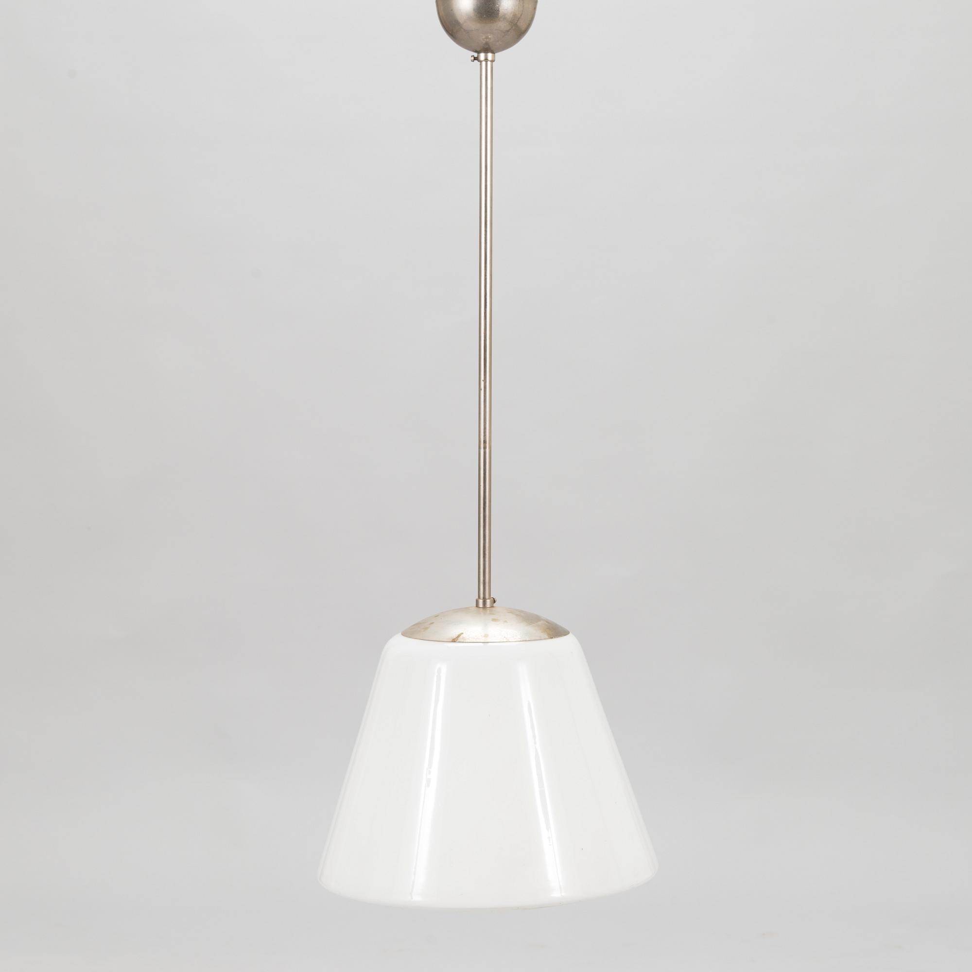 Paavo Tynell, taklampa modell 1645/1602,  Idman 1900-talets mitt.