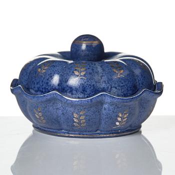 Wilhelm Kåge, a set of two Argenta stoneware vases, two dishes and a bowl with lid, Gustavsberg 1930s-50s.