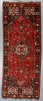 A rug, Shiraz, ca 292 x 115 cm.