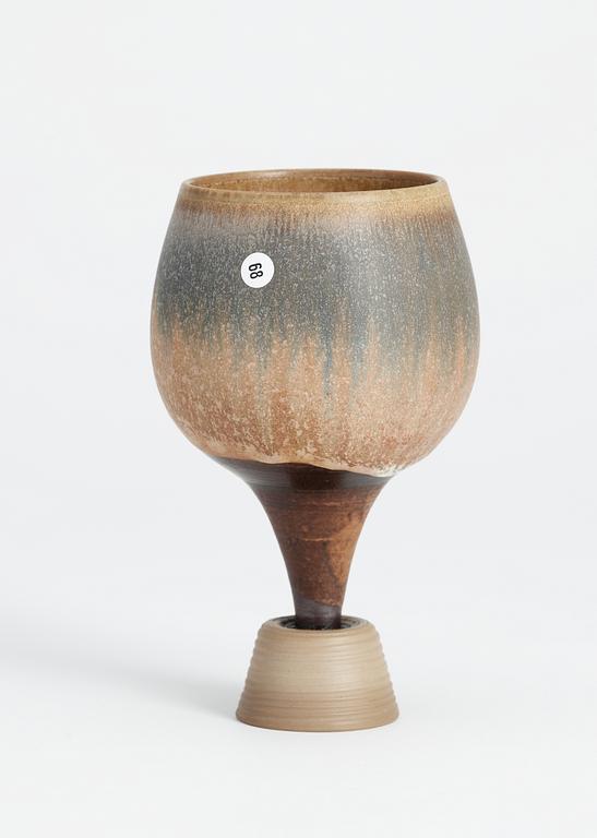 A Wilhelm Kåge 'Farsta terra spirea' stoneware vase, Gustavsberg studio 1957.