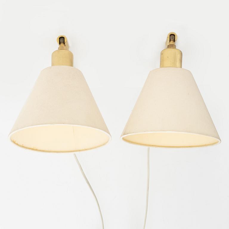 Josef Frank, a pair of model 2226 wall lamps, Firma Svenskt Tenn.