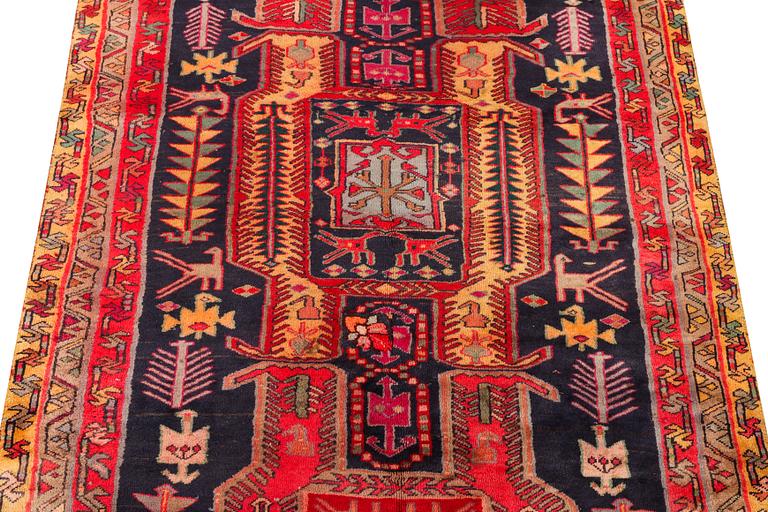 An Ardabil carpet, c. 280 x 124 cm.