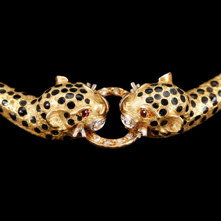 COLLIER, 18k guld med små diamanter och emalj. Vikt ca19g.