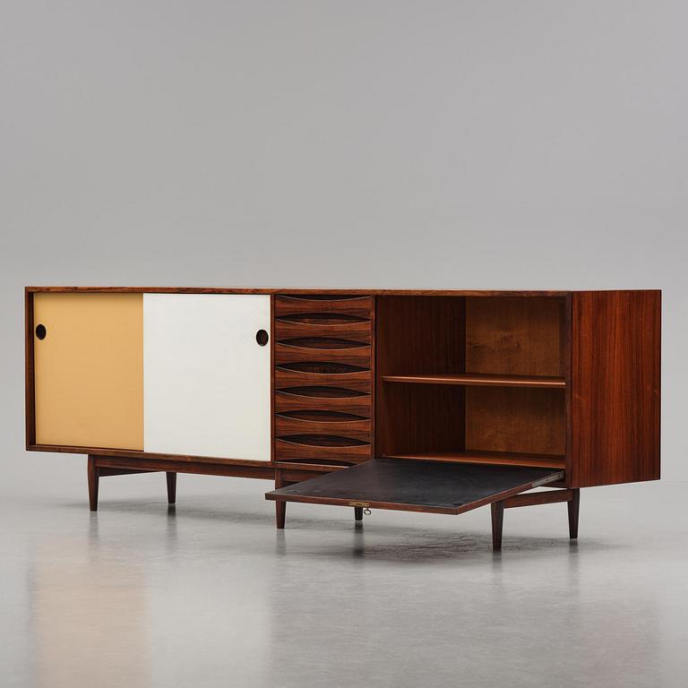Arne Vodder, sideboard, modell "29A", Sibast Møbler, Danmark, 1950-60-tal.