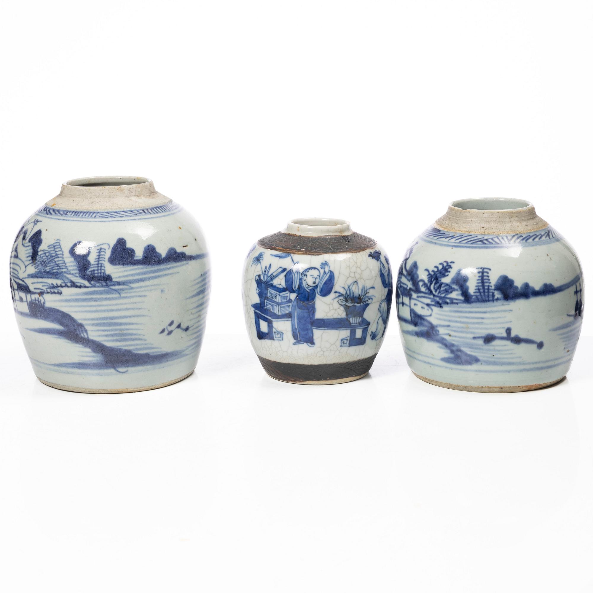 Bojaner, porslin, tre stycken, Kina, 1800/1900-tal.