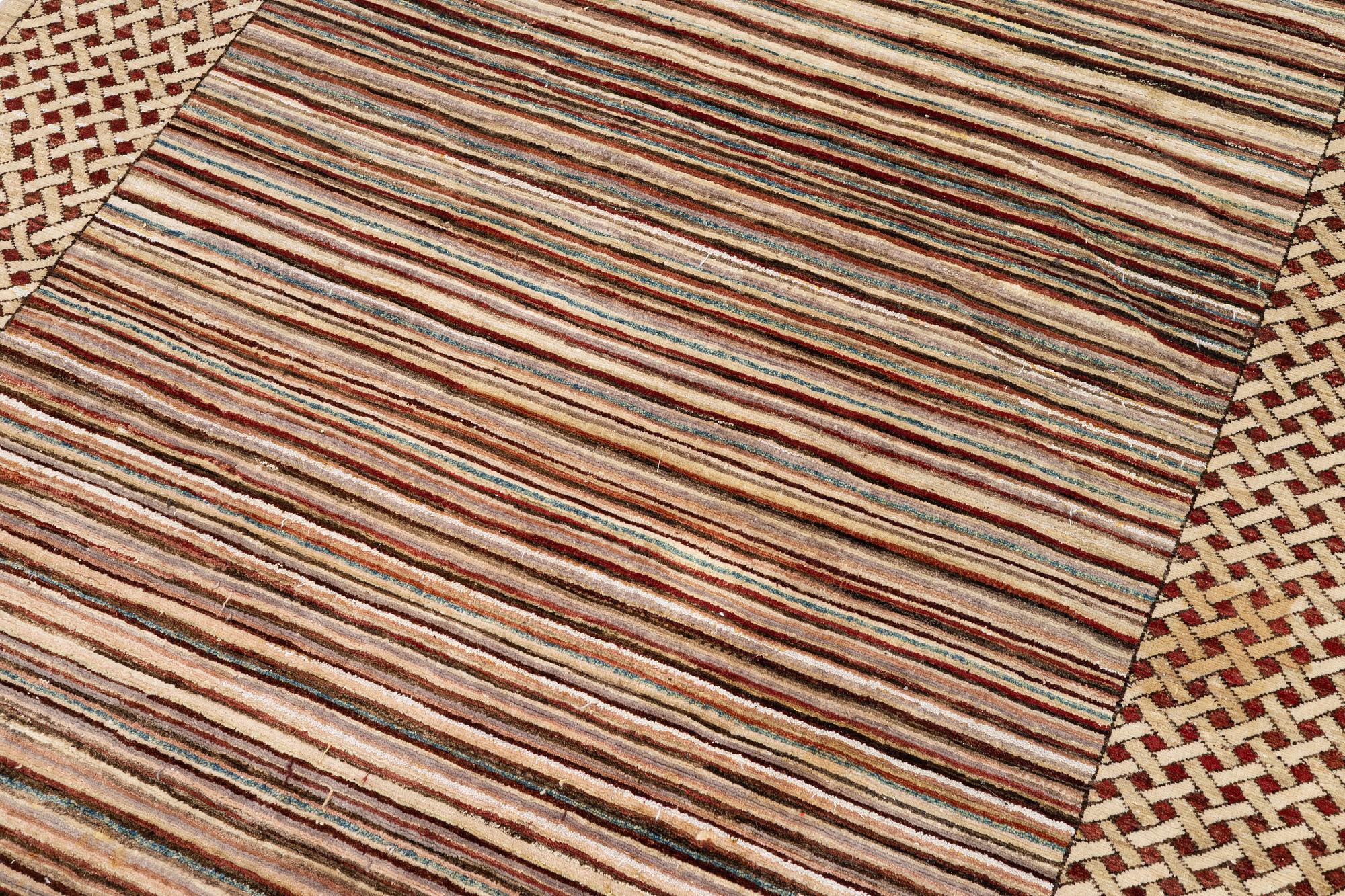 Rug, Pakistan, approx. 270 x 180 cm.