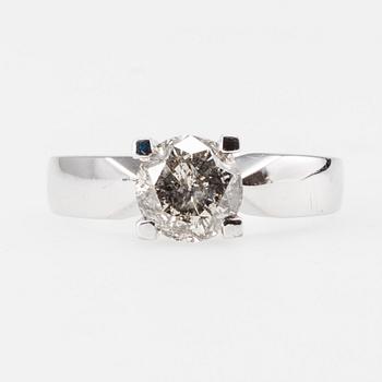 RING, vitguld 14K, Morris Lindblom, briljantslipad diamant, ca 1,40 ct. Vikt 5,4 g.