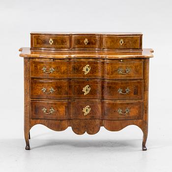 Bureau cabinet with superstructure, in the manner of Johan Hugo Fürloh, late Baroque, Stockholm work, first half of the 18th century.