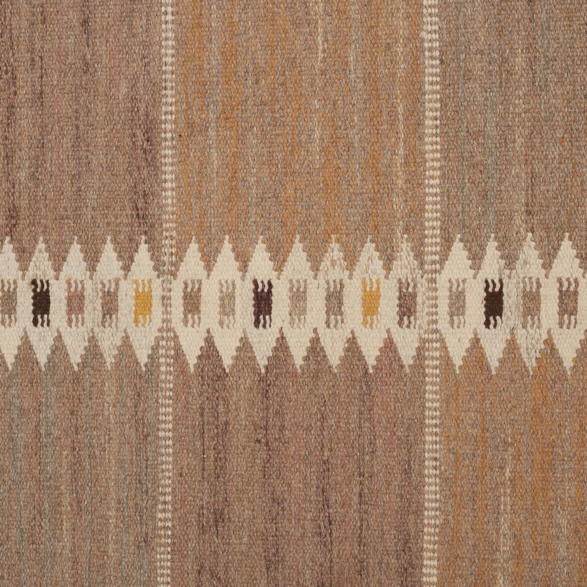 Barbro Nilsson, MATTA, "Salerno grå" ("Kristianstad"), rölakan, ca 261 x 206,5 cm, signerad AB MMF BN.