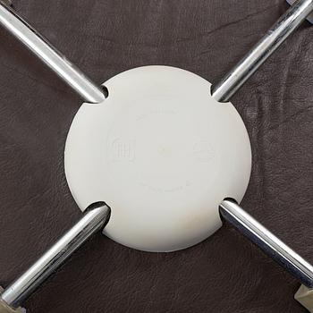Arne Jacobsen, stolar, 6 st, "Sjuan". Fritz Hansen, Danmark.
