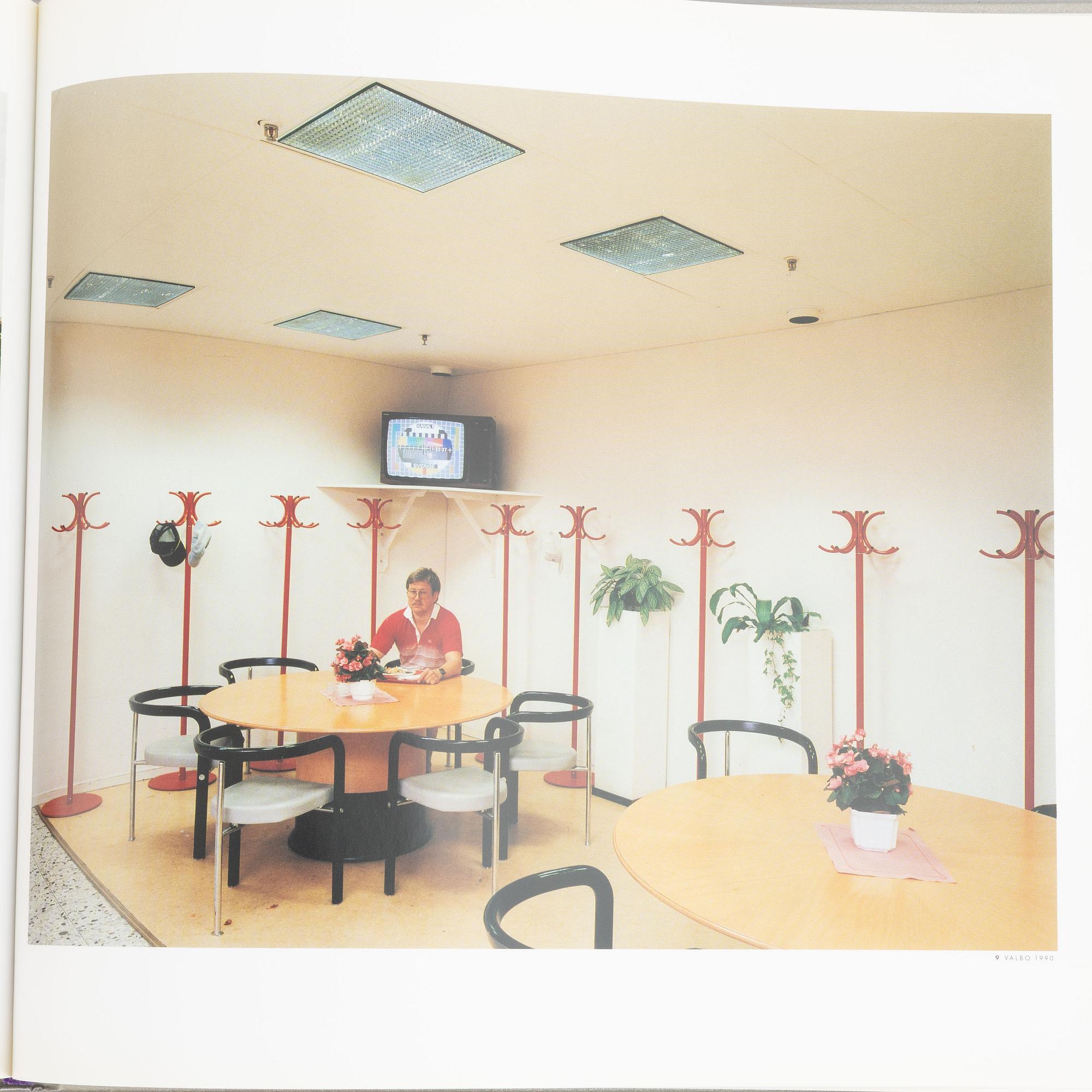 Lars Tunbjörk, bok "Landet utom sig", 1993.