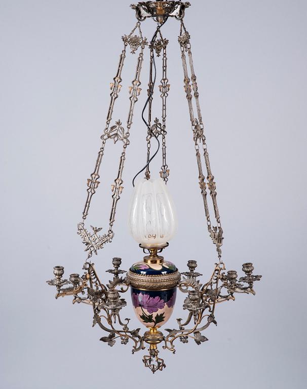 TAKAMPEL, jugendstil, 1900-talets senare hälft. Totalhöjd ca 134 cm.