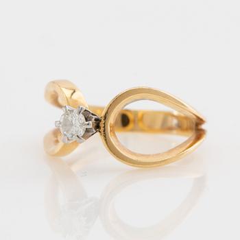 Ring, fantasy model, 18K gold with diamond.