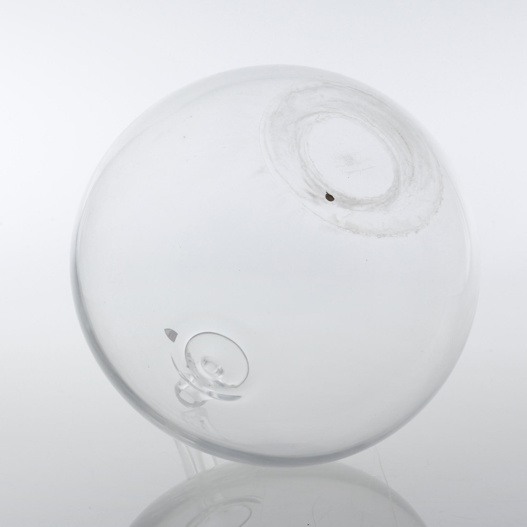 A signed glass vase by INGEBORG LUNDIN, "Äpplet (the apple)" for Orrefors.