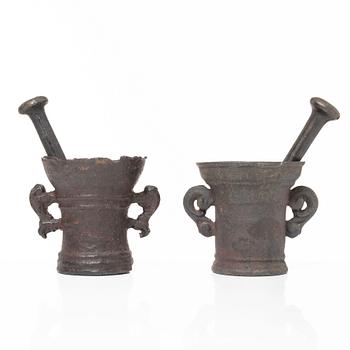 A set of two renaissance-type cast-iron mortars, 17th century.