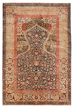 SEMI-ANTIQUE TURKISH. 191,5 x 128 cm (plus 1,5 cm flat weave at each end).