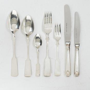 A Finnish silver cutlery set, “Musslan”, Finland, including mark of Kultakeskus, Hämeenlinna, 1974 (77 pieces).
