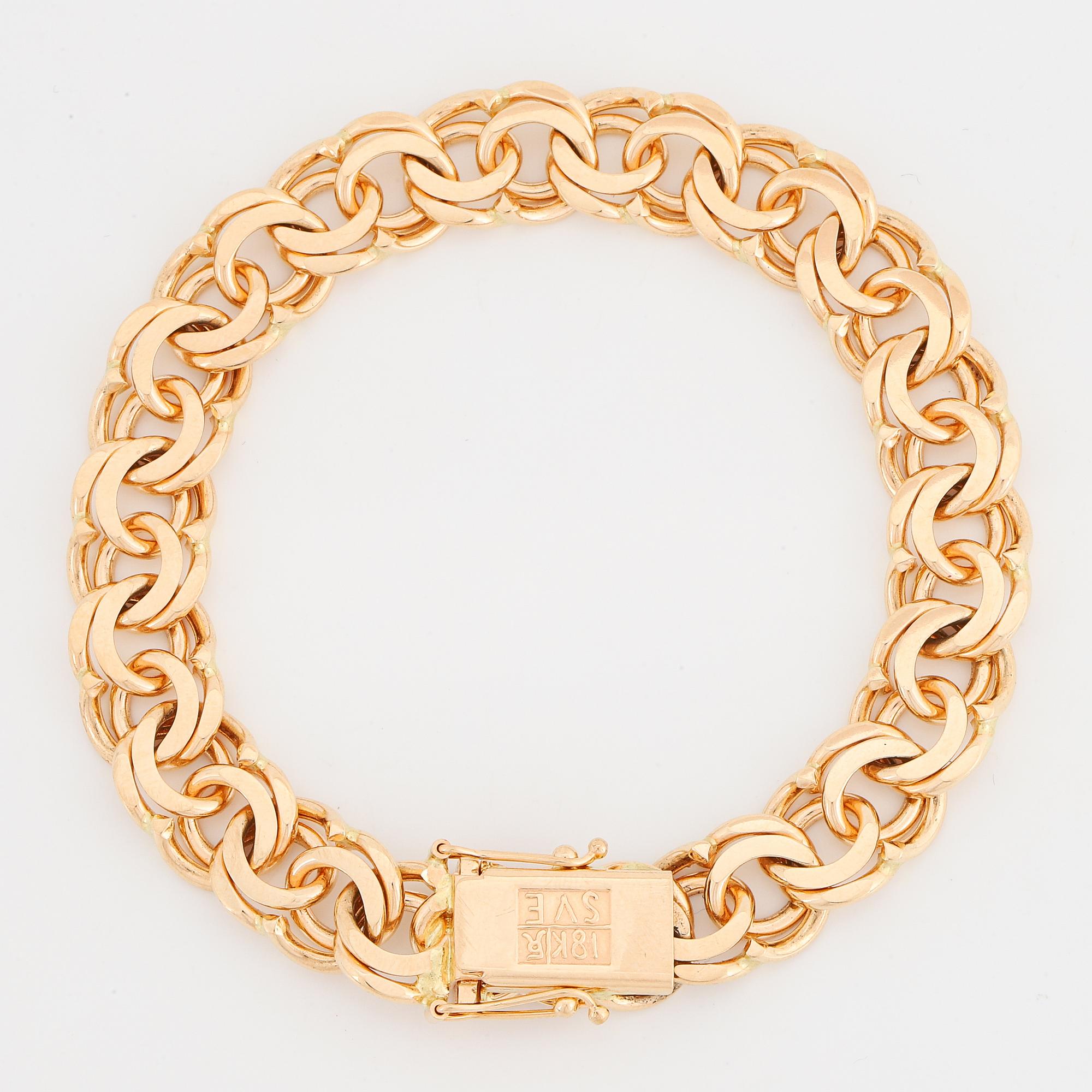18K gold bracelet.