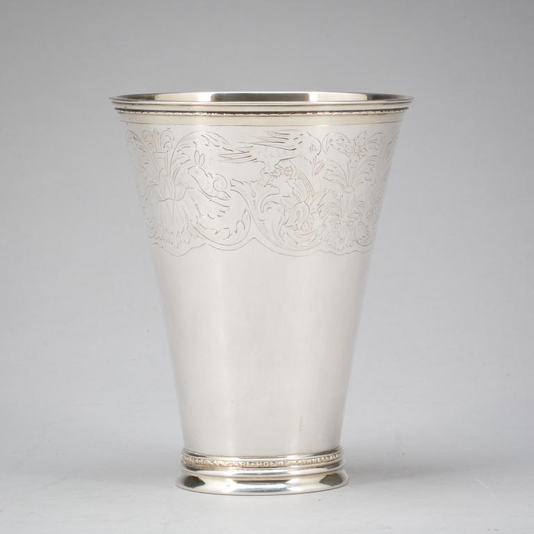 POKALVAS, silver. G.A.B 1958. Ca 370g.