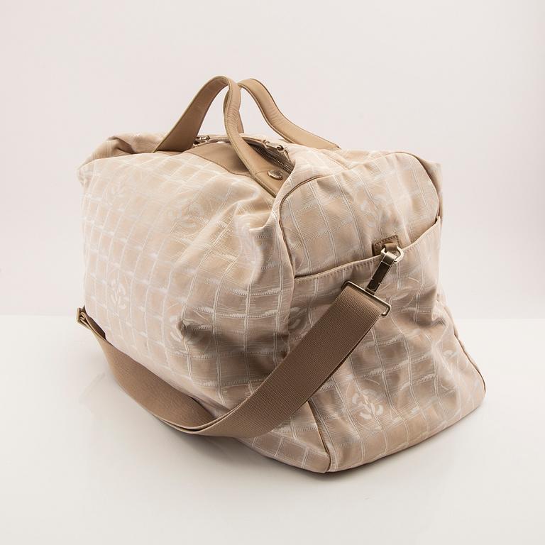 A Chanel bag 21st century.