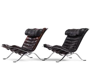 94. Arne Norell, a pair of black leather 'Ari' lounge chairs, Möbel AB Arne Norell, 1960-1970s.